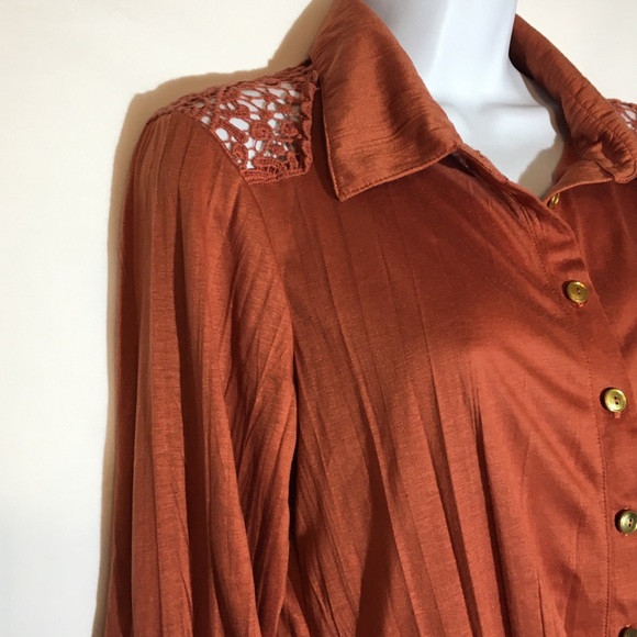 Eye Candy Top - Picture 3 of 5